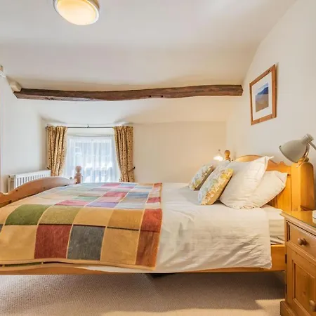 2 Bed In Sz378 Portinscale