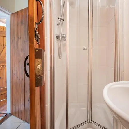 2 Bed In Sz378 Dom wakacyjny *